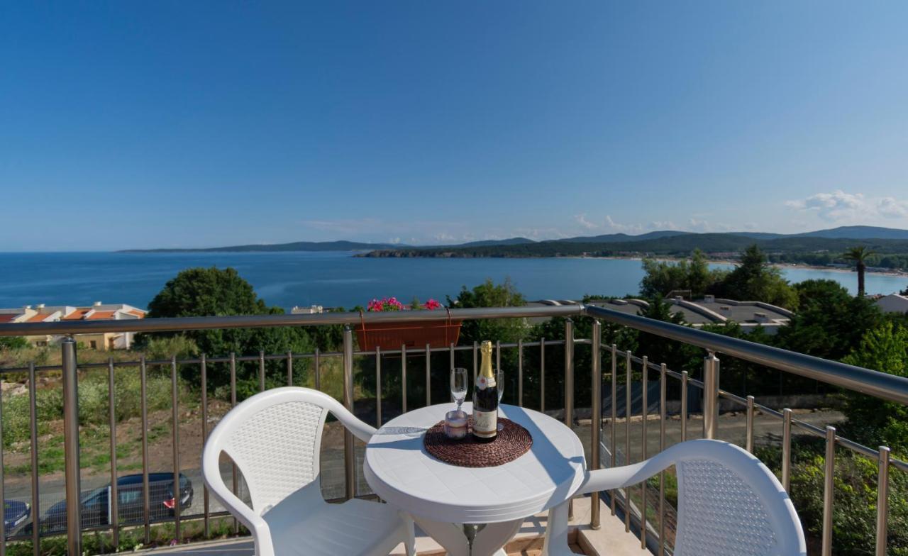 Апарт Хотел Самокини-Стефания Sozopol Esterno foto