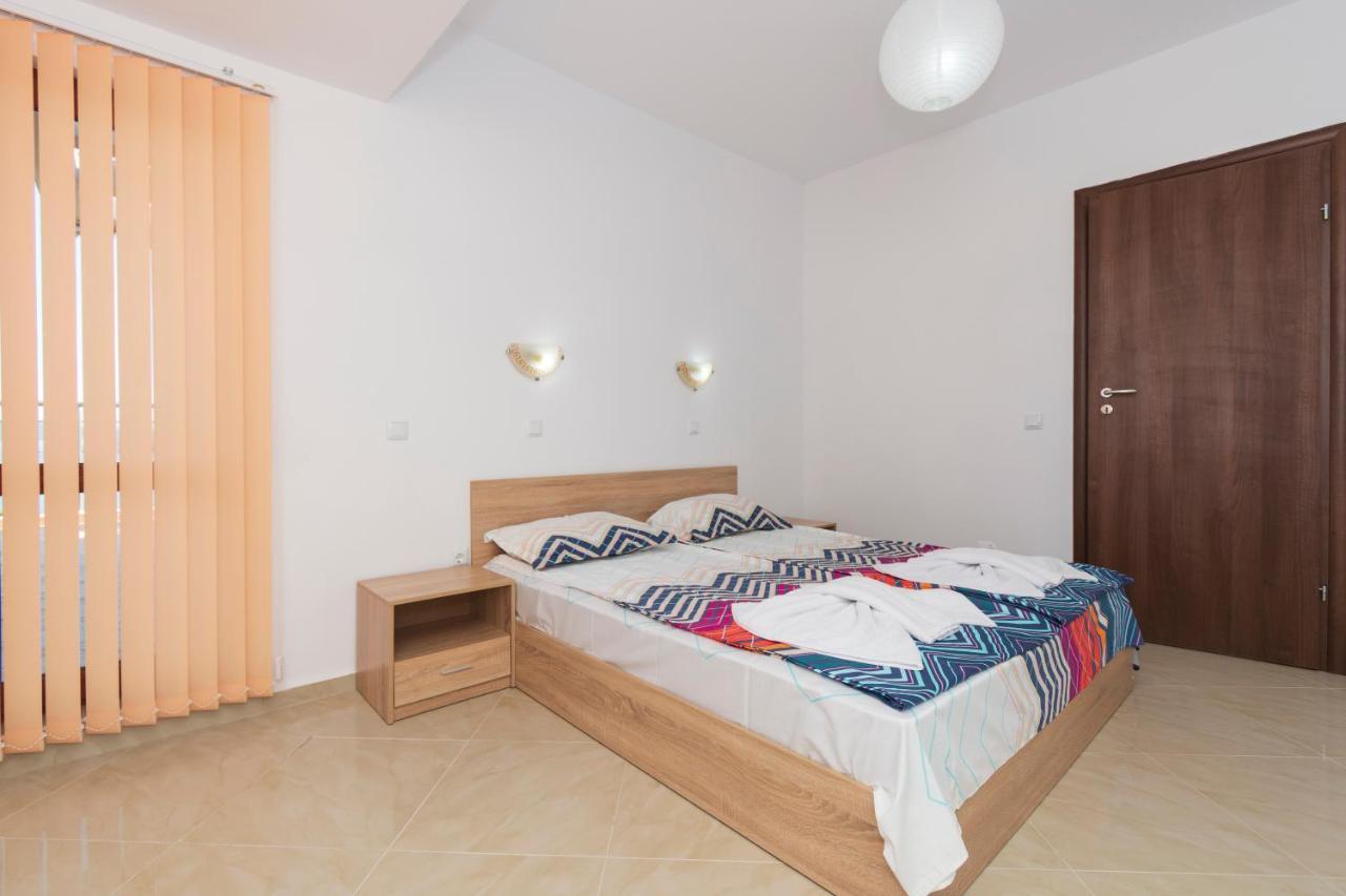 Апарт Хотел Самокини-Стефания Sozopol Esterno foto